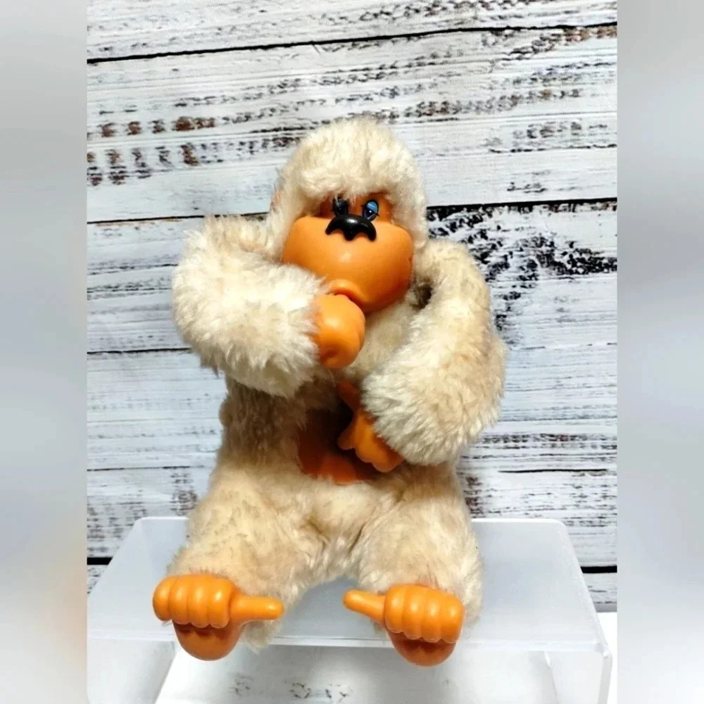 Russ Berries Gonga‎ Thumb Sucking Gorilla Plush Belly Button Thumbs 70s Vintage